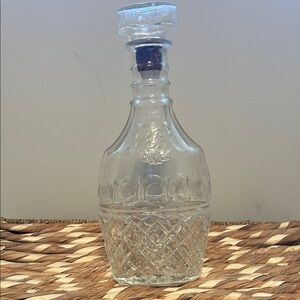 Elegant Clear Glass Decanter